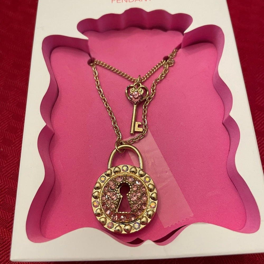 Betsey Johnson necklace